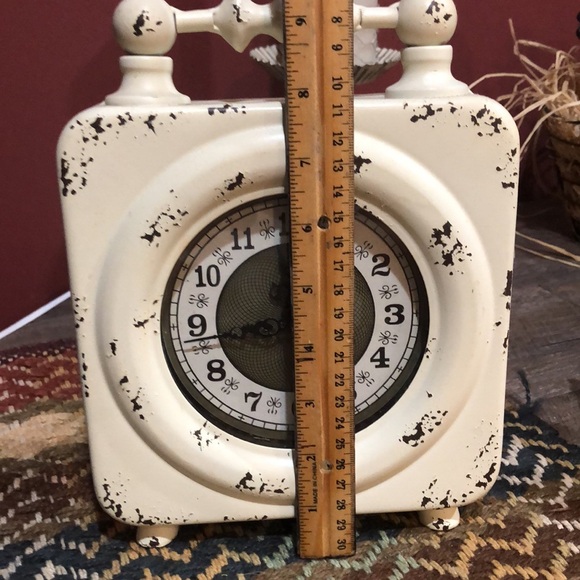 Farmhouse Decor Faux Antique Clock, chicken, Light with Chicken Wire